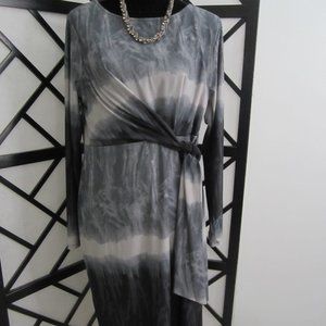 EST. 1848 - Long Sleeved Gray Dress - SzL